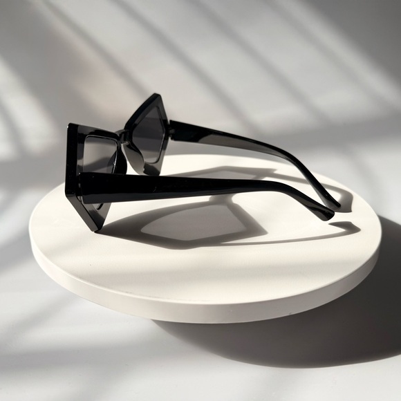 Sleek Black Designer Sunglasses - Picture 2 of 2